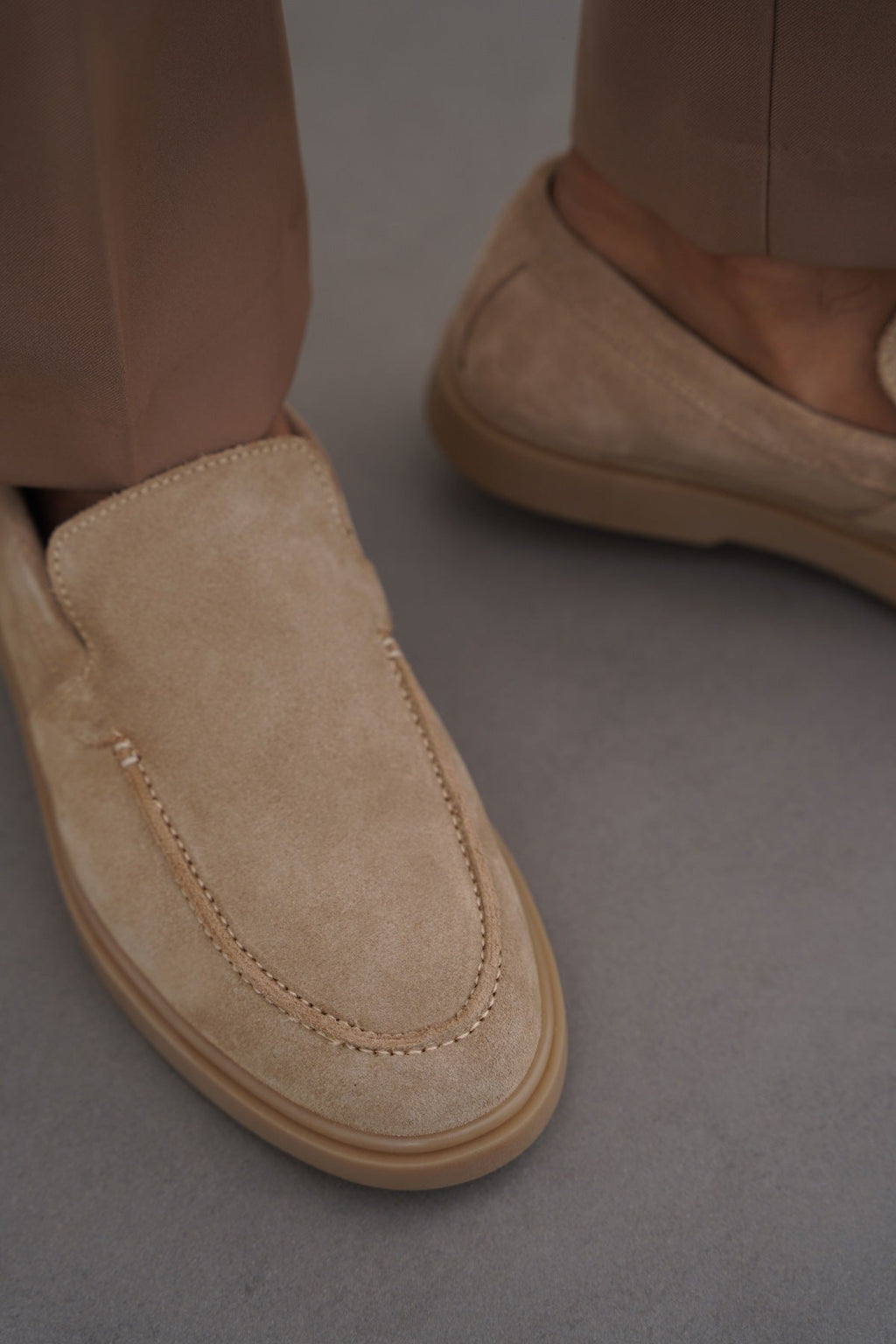 Artigio-02003-SUEDE LEATHER SLIP-ON LOAFERS