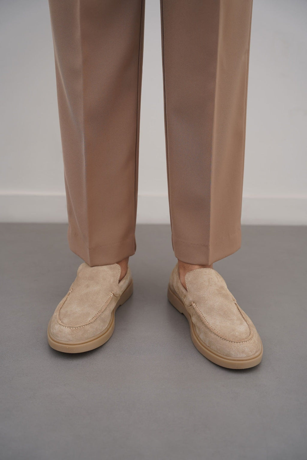 Artigio-02003-SUEDE LEATHER SLIP-ON LOAFERS